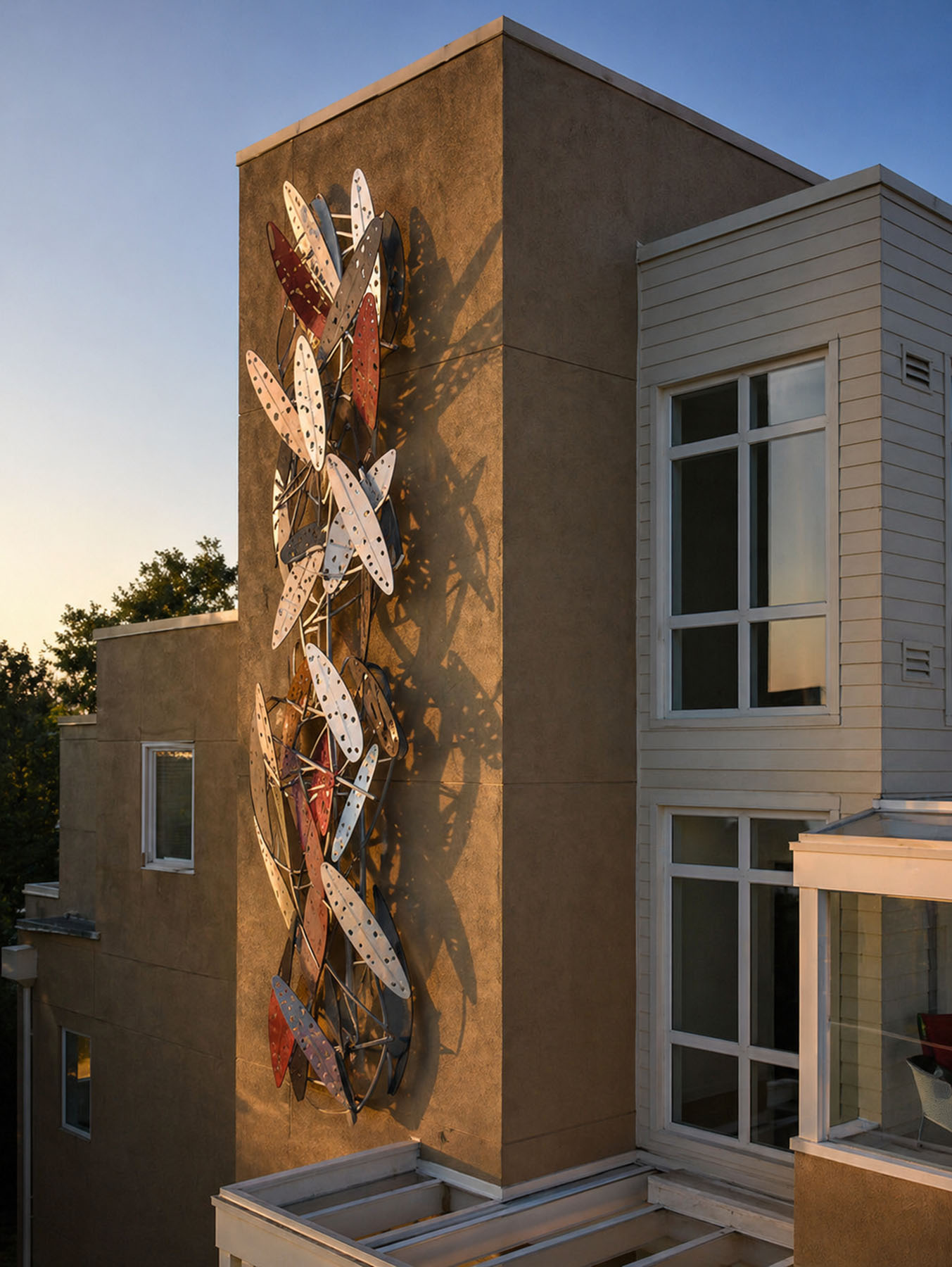 Kent Roberts, The Tree Leaf — stainless steel sculpture on the facade of The Tree House, Palo Alto